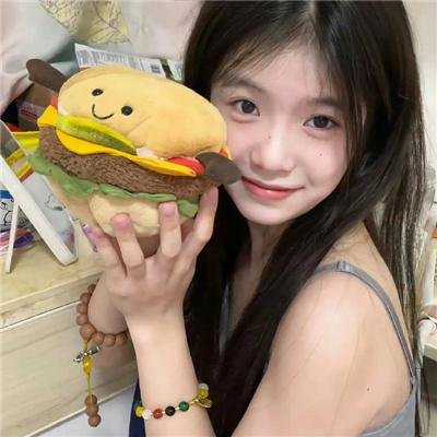 怪物少女妮莫娜